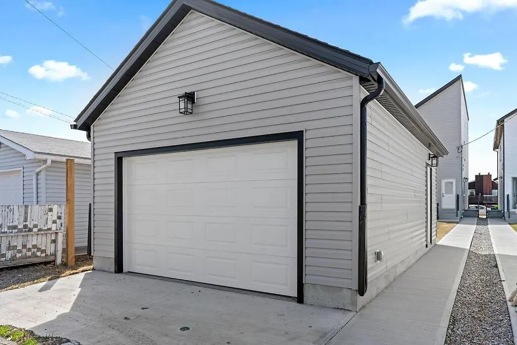 Modern Luxury Home - King Bed•Arcade•Wem•A/C Edmonton 0*,  Canada