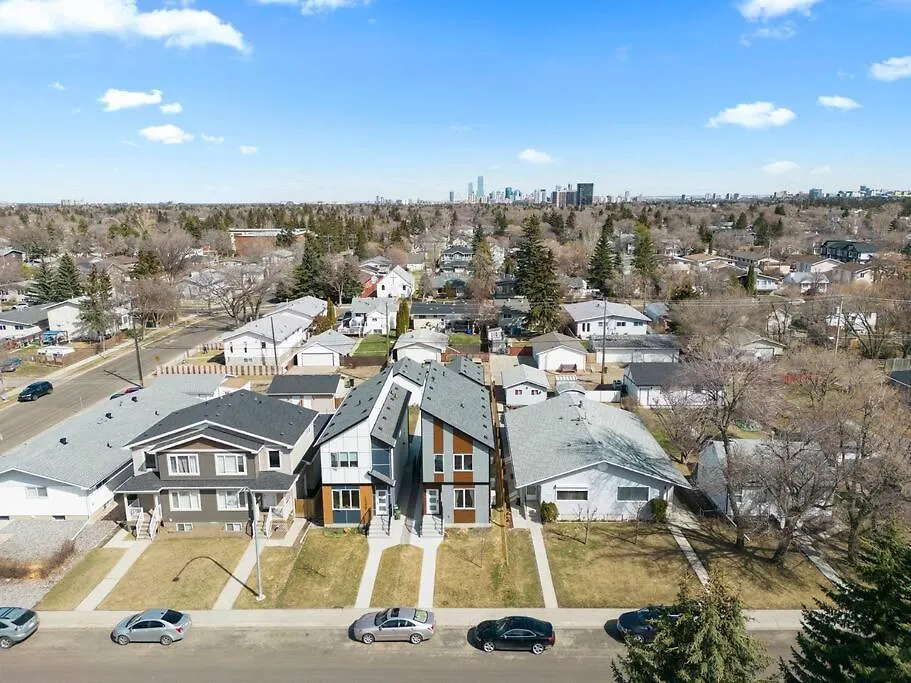 Holiday home Modern Luxury Home - King Bed•Arcade•Wem•A/C Edmonton Canada